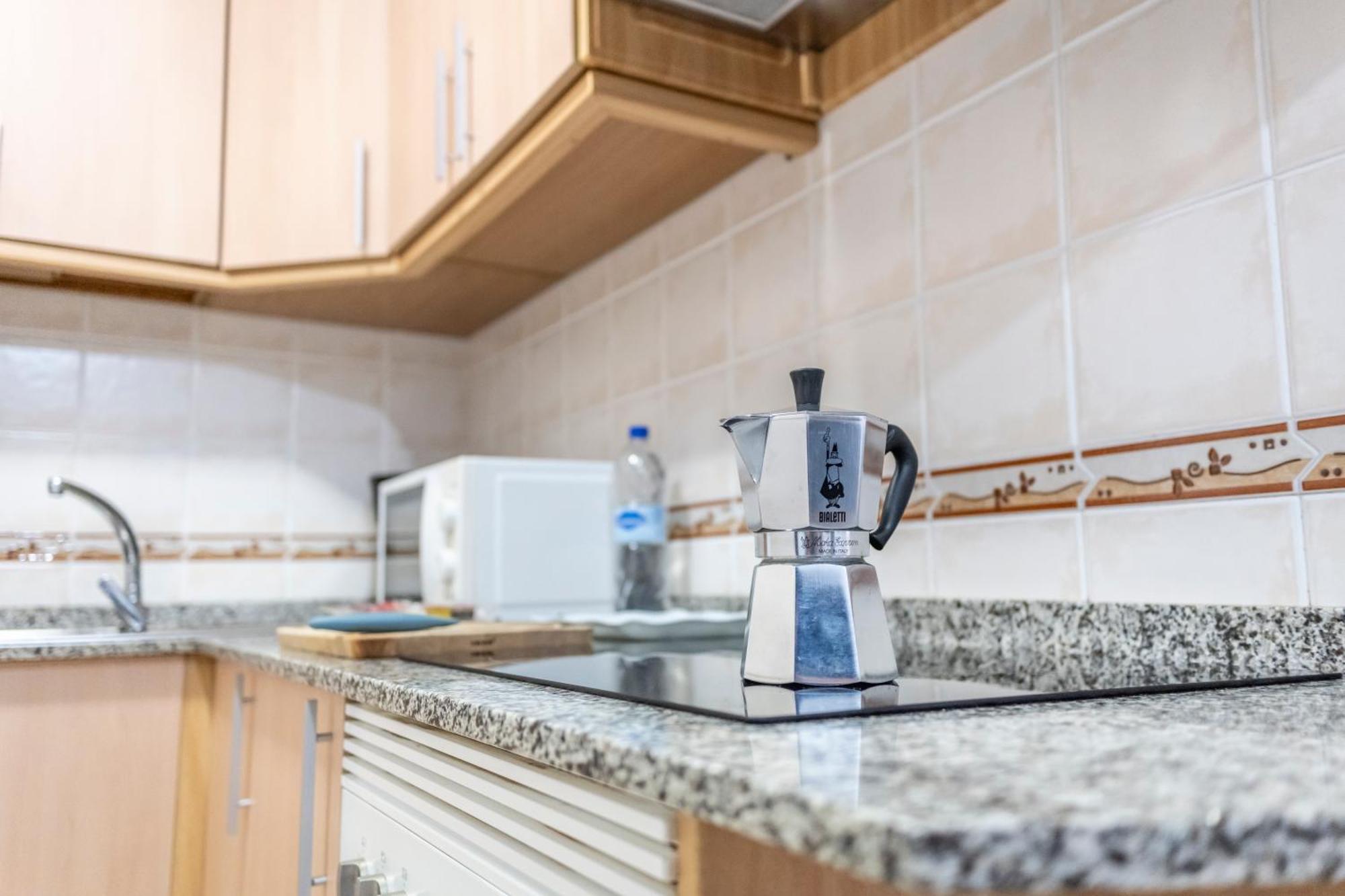 Yesenia Vv Airport Apartman El Matorral Kültér fotó