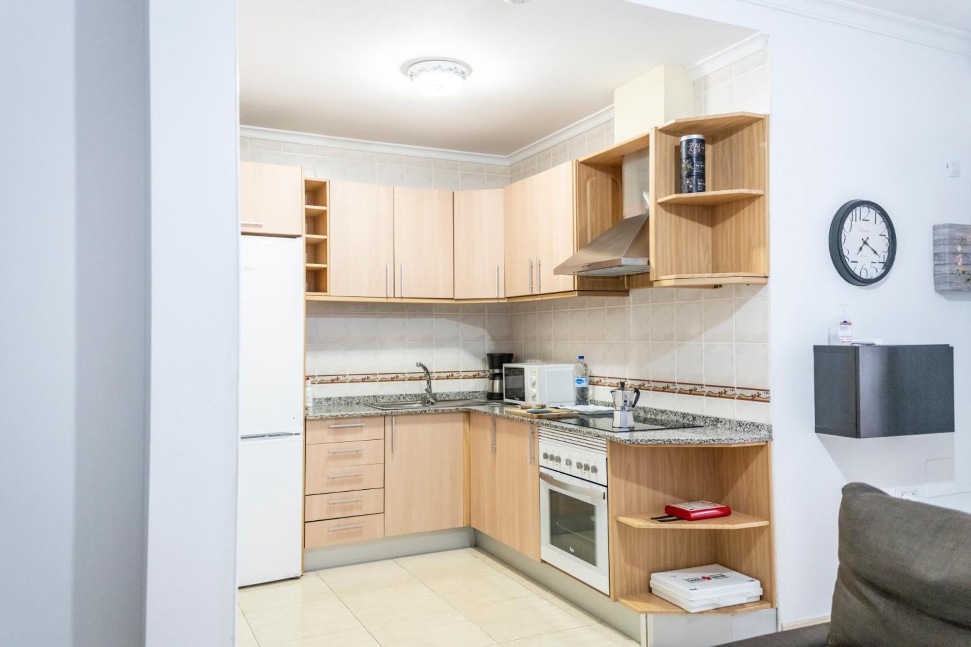 Yesenia Vv Airport Apartman El Matorral Kültér fotó