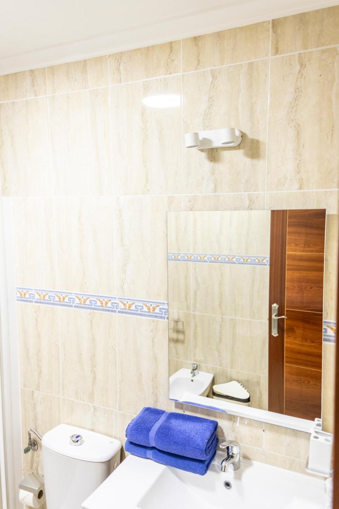 Yesenia Vv Airport Apartman El Matorral Kültér fotó