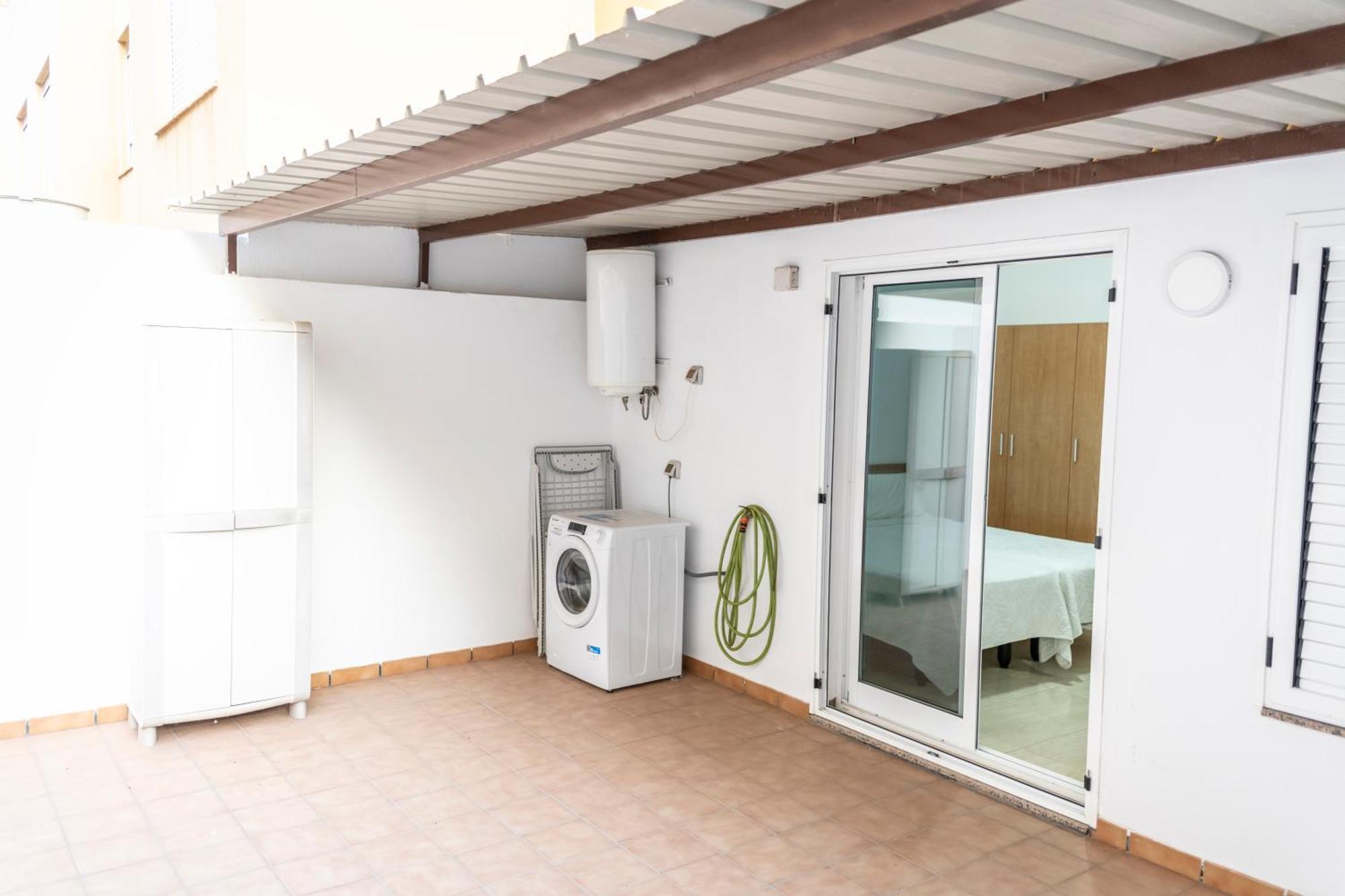 Yesenia Vv Airport Apartman El Matorral Kültér fotó