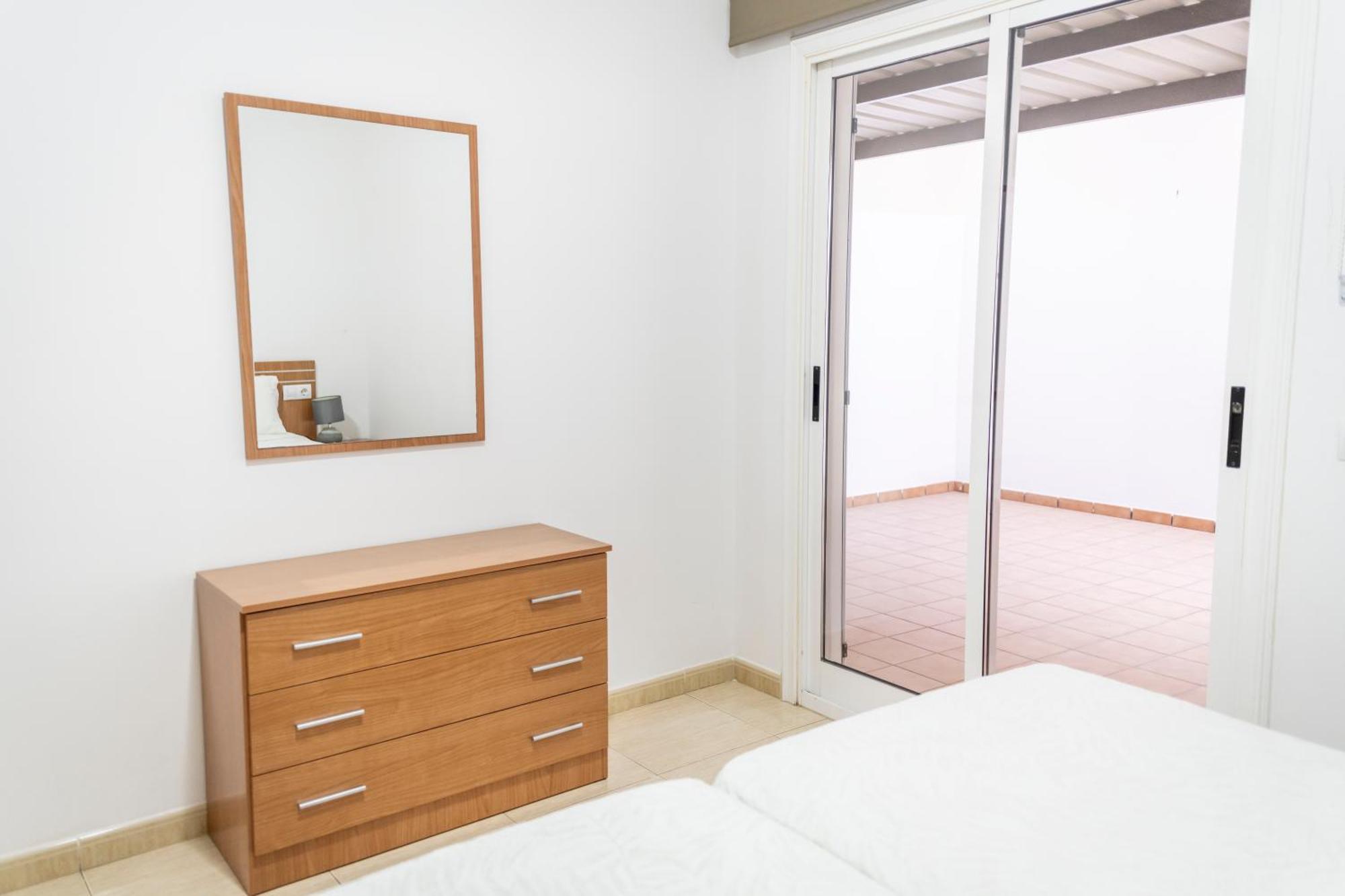 Yesenia Vv Airport Apartman El Matorral Kültér fotó